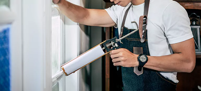 Window Caulking Contractor in Leesburg, FL