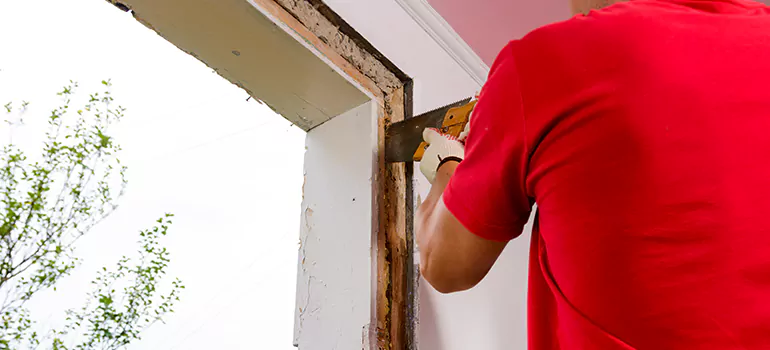 Residential Accordion Door Repair in Leesburg, FL