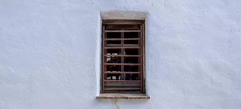 Residential Accordion Door Repair in Leesburg, FL